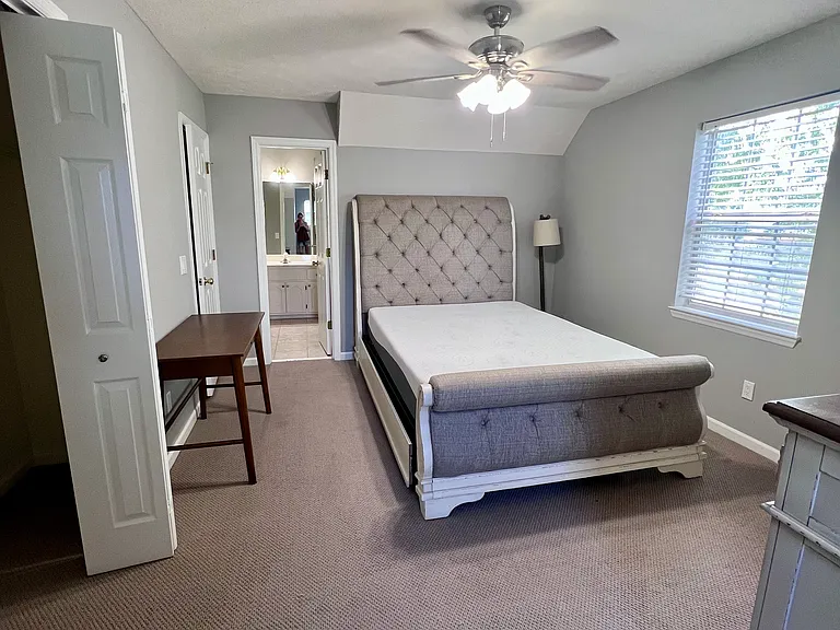 2111 Pentland Rd — Photo 26