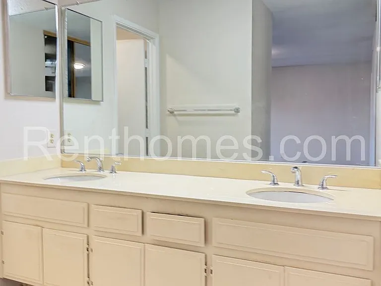 13322 Thunderhead St — Photo 22