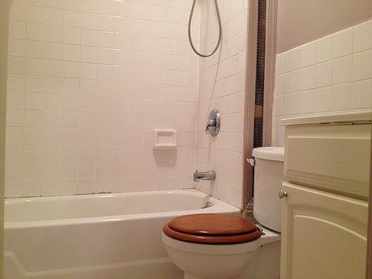 1st image of 887 Saint Johns Pl #3RF