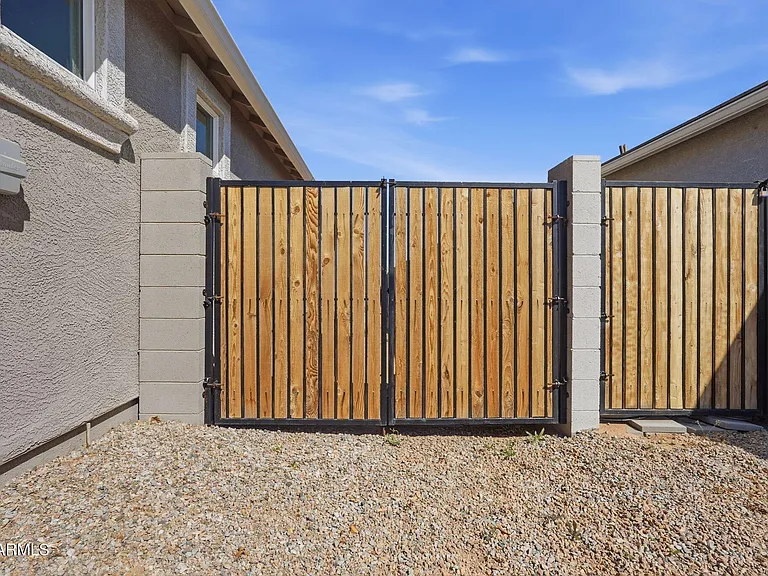 35834 W San Ildefanso Ave — Photo 27