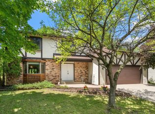 9945 Union Terrace Ln N, maple grove, MN 55369