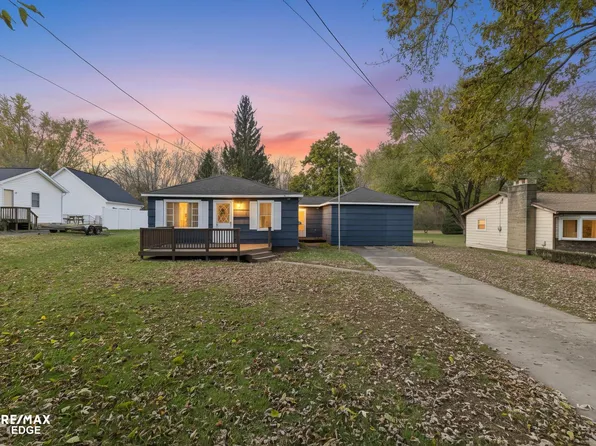 1166 Forest Ave, Burton, MI 48509