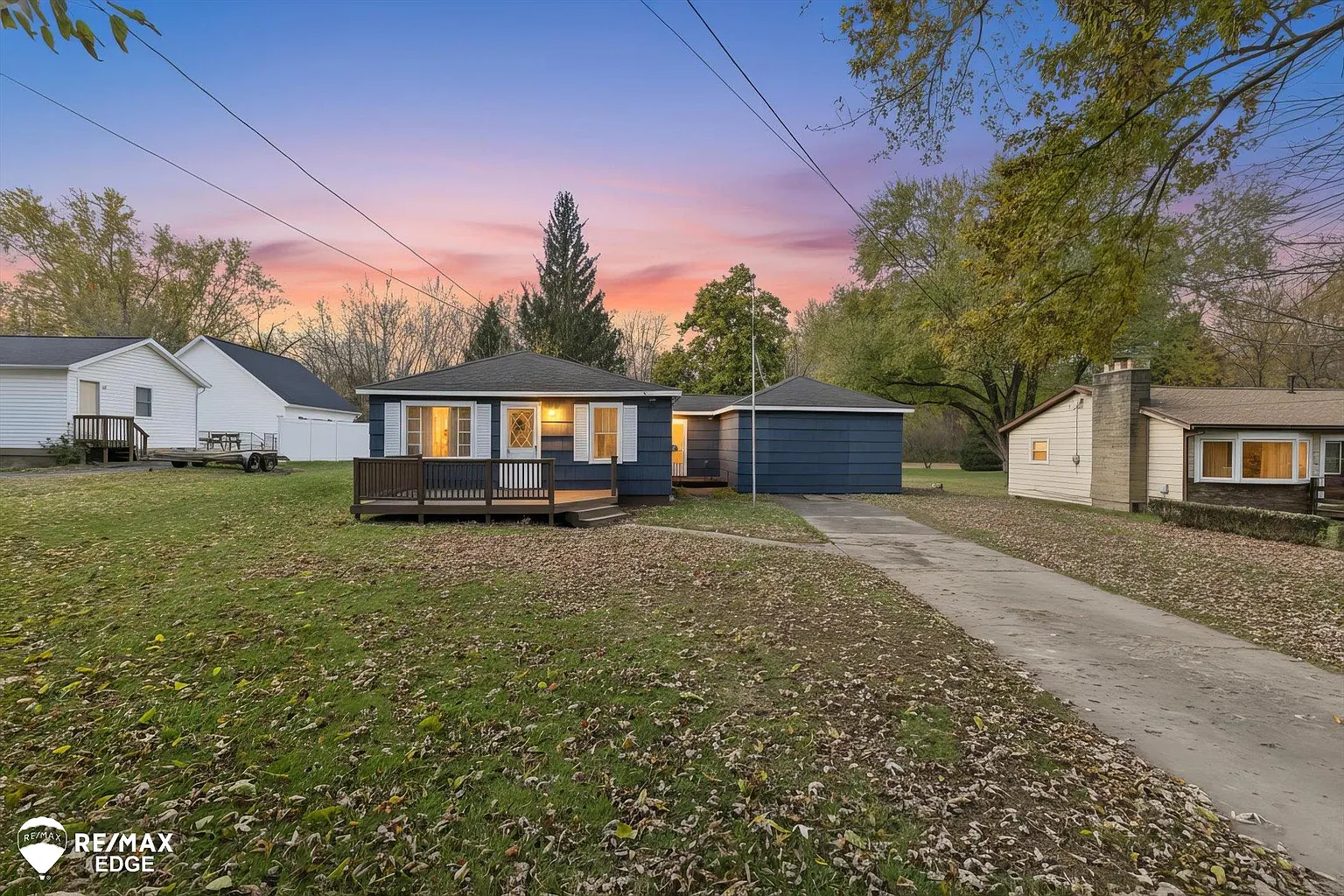 1166 Forest Ave photo 1