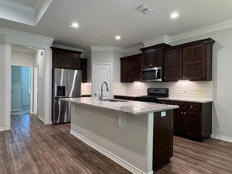3704-3784 Cottage Park Cir — Photo 6