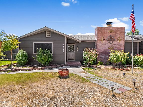 2nd image of 16788 Glendower Ave