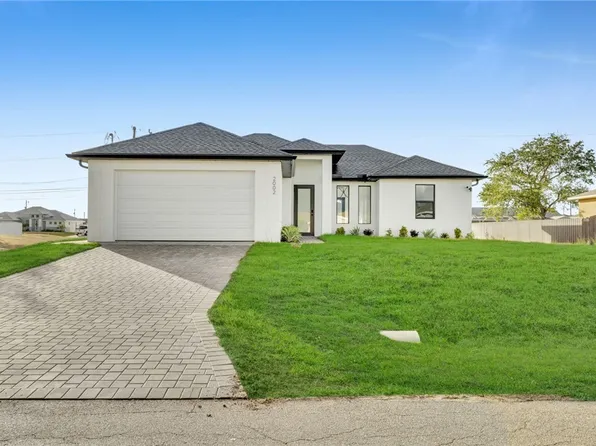 2002 NE 18th Ave, Cape Coral, FL 33909