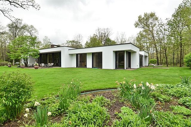 2nd image of 8 Dunsinane Ln