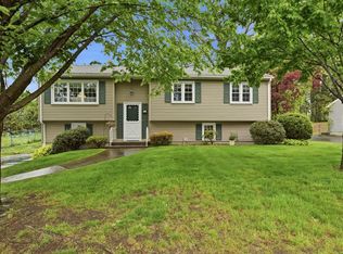 68 Deepfield Rd, Springfield, MA 01118