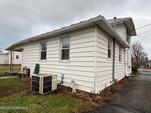 3rd image of 432 E Bigelow St