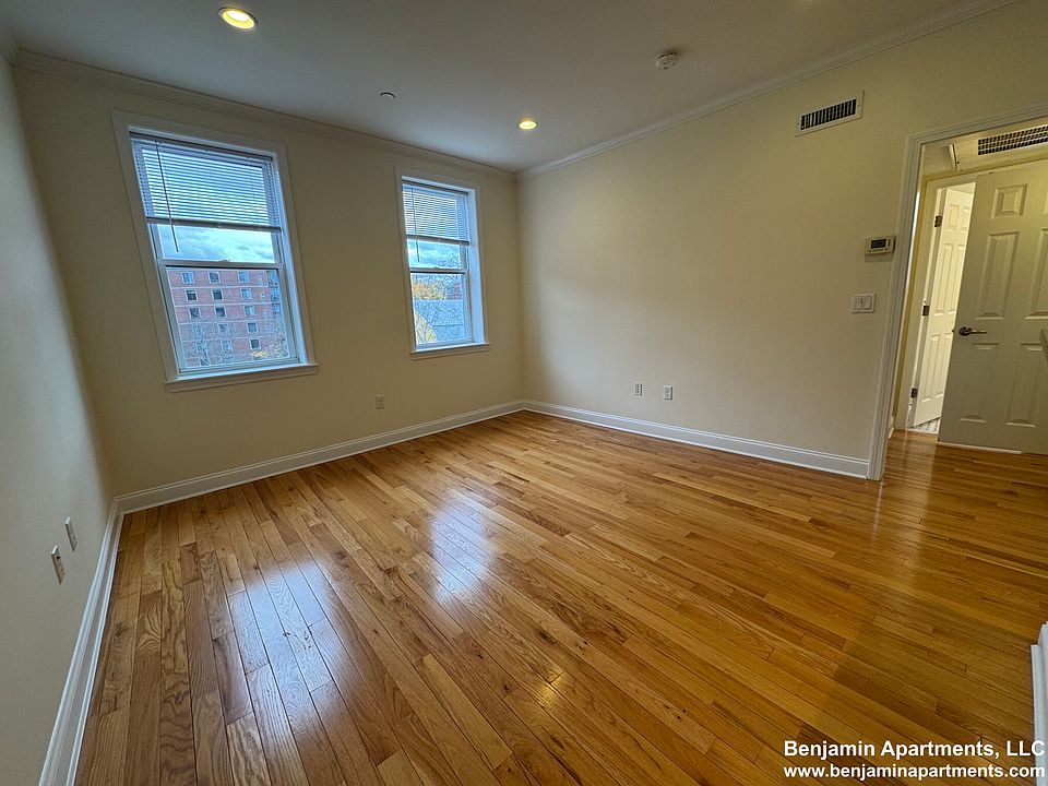 1st image of 65 Langdon St #14