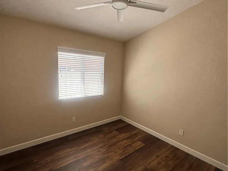 33531 Maplewood Ct — Photo 15