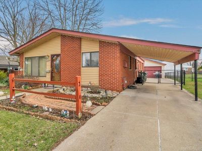 21600 Timberidge St, Saint Clair Shores, MI, 48082