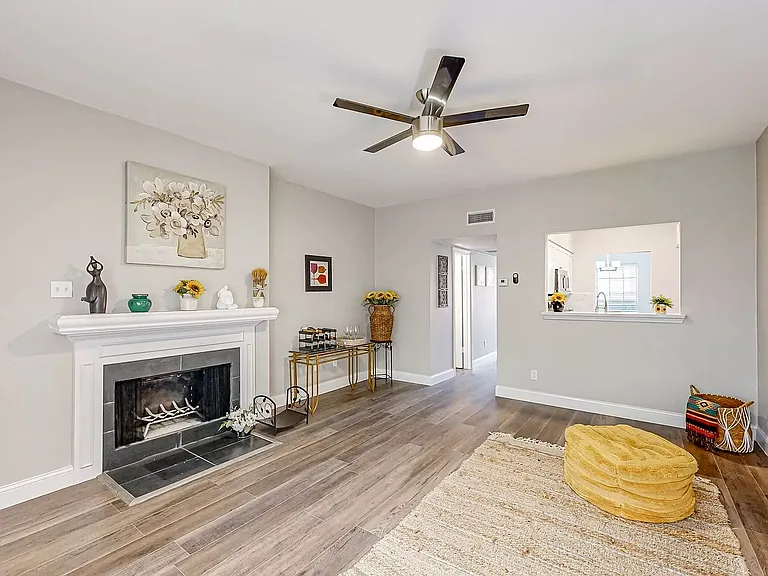 12921 Abrams Rd #401 — Photo 12