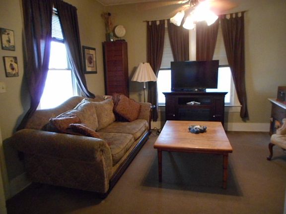 2nd image of 502 Farley St