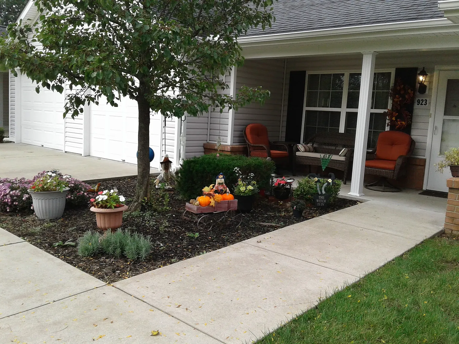 Hampton Pointe — Photo 1