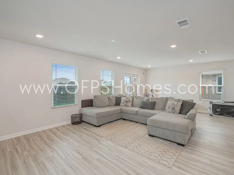 4627 Naval Ct — Photo 19