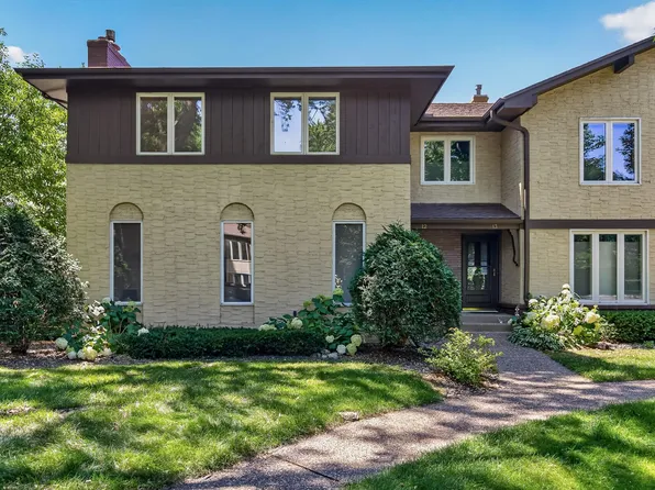 1870 Eagle Ridge Dr APT 12, Mendota Heights, MN 55118