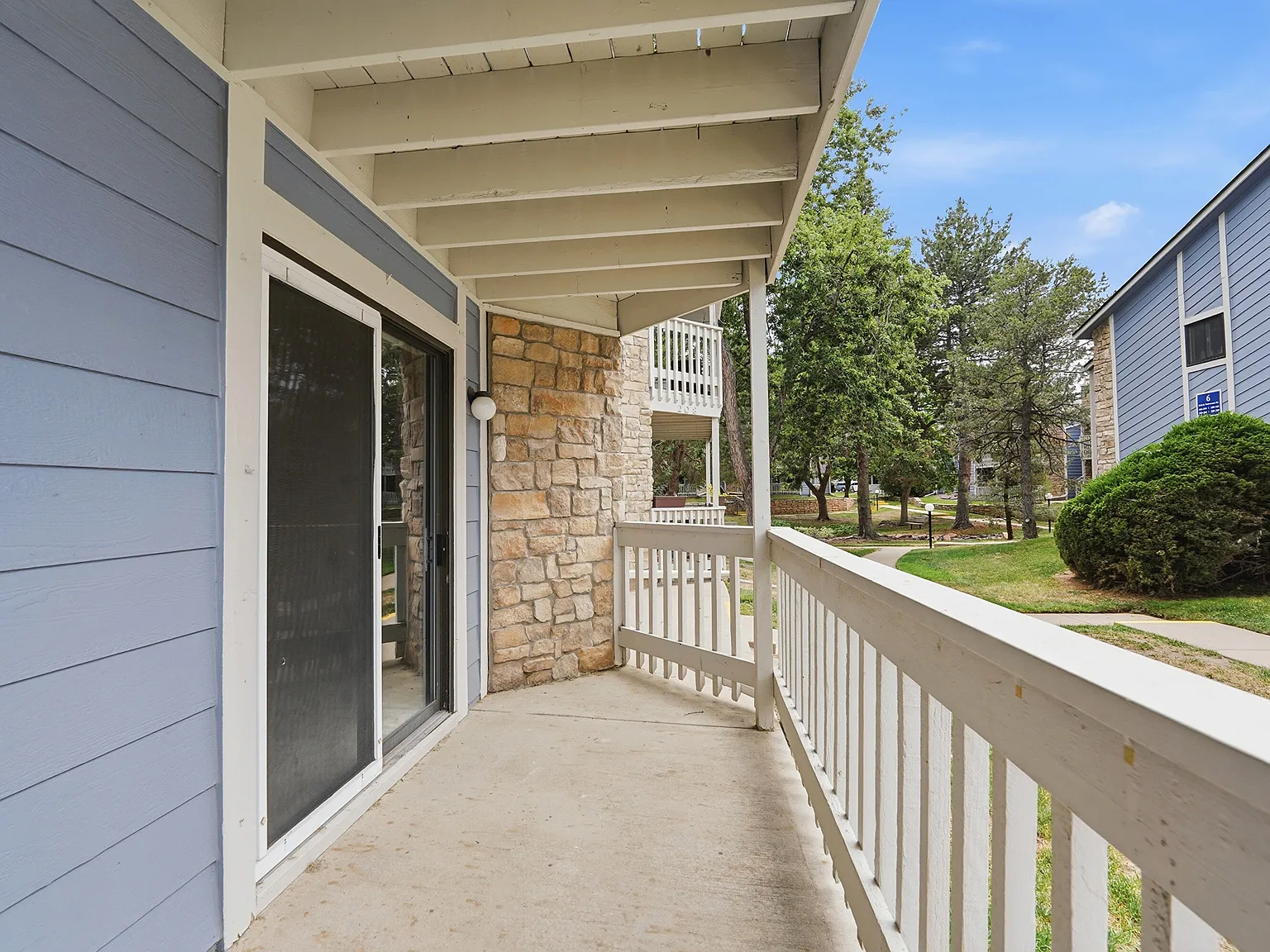8335 Fairmount Dr — Photo 3
