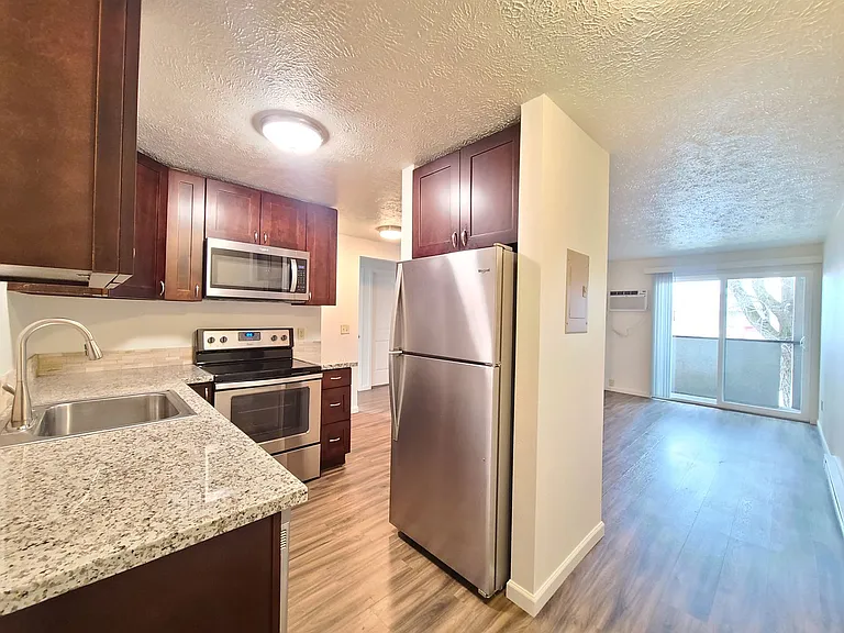827 E Ermina Ave — Photo 23
