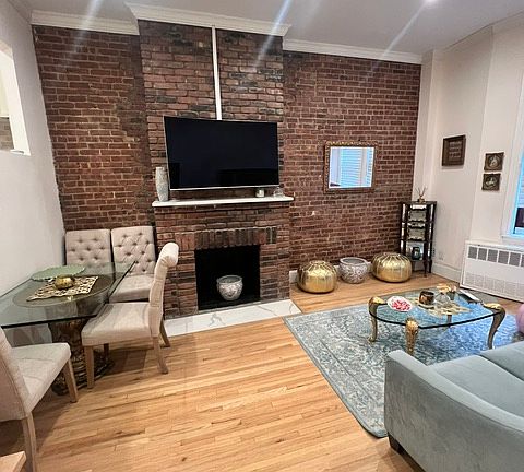 4th image of 312 W 77th St APT 2F