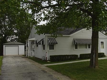 1st image of 6620 W 174th St