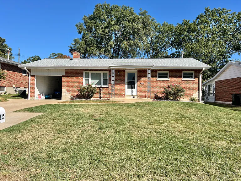 9815 Ridgely Ln — Photo 2