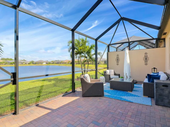 12825 SW Lake Fern Circle, Port St Lucie, FL 34987