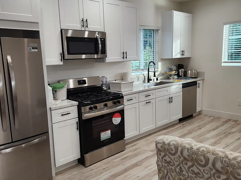 20741 Martha St #1 — Photo 7