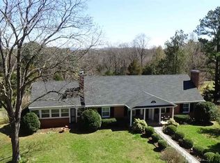 1220 W Leigh Dr, Charlottesville, VA 22901