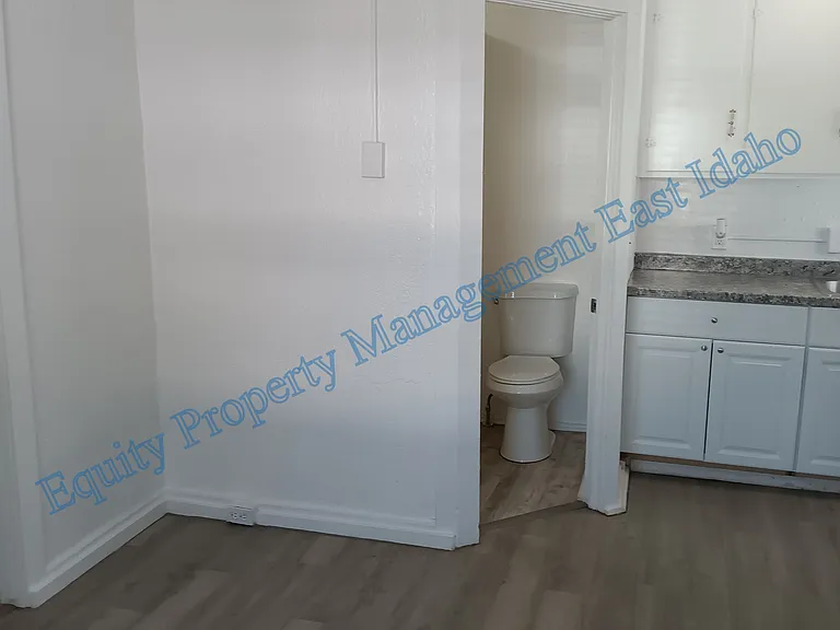 225 W Bridger St #9 — Photo 3
