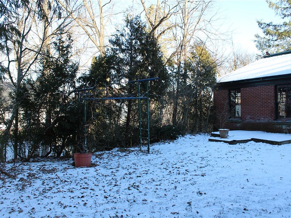 673 Alden St, Meadville, PA 16335 Zillow