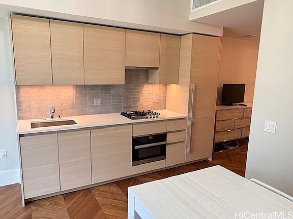 3rd image of 1108 Auahi St #411