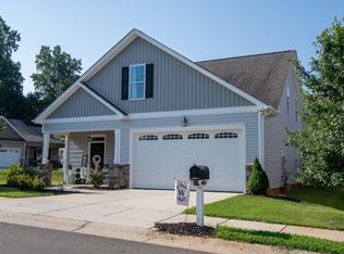 701 Cherry Tree Dr, Mebane, NC 27302