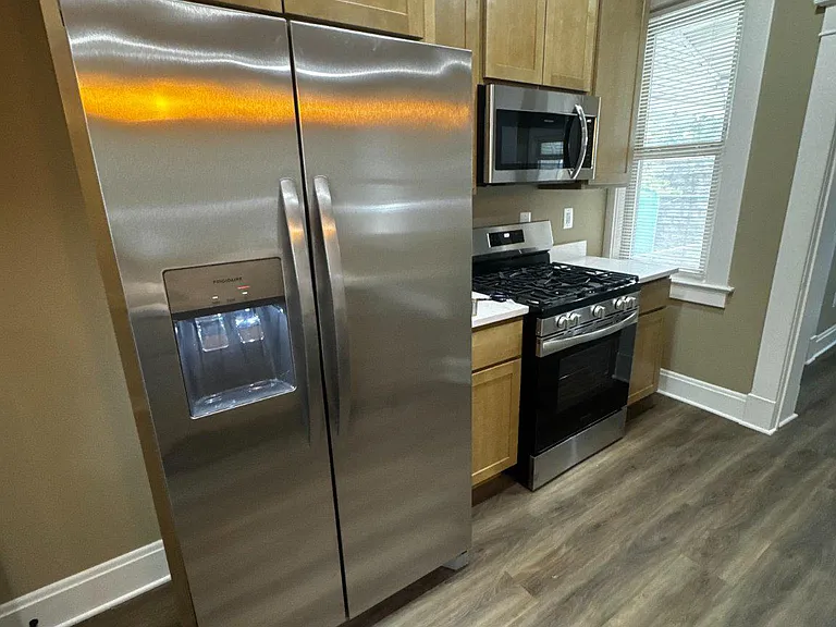 2613 Chesterfield Ave — Photo 9