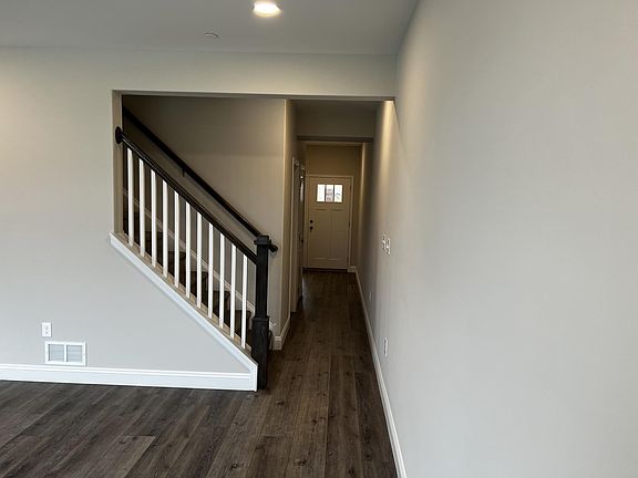 Entrance to the living room