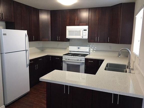 3rd image of 2971 A St