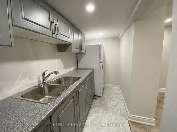 188 Holmes Cres #Basement, Milton, ON L9T 0V9