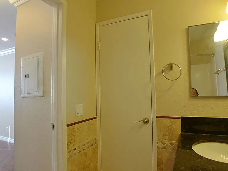 Villa De Adel Apts — Photo 68