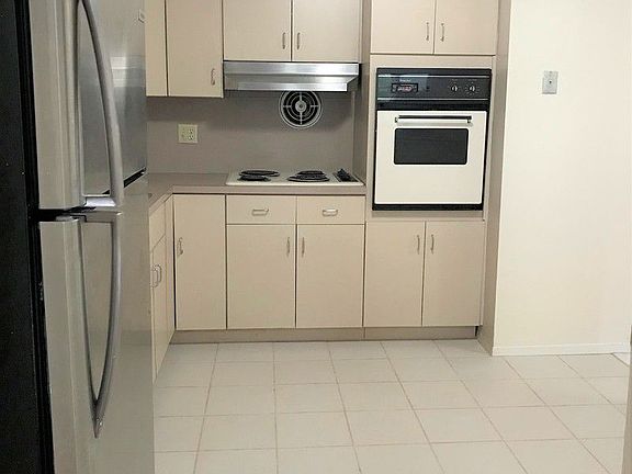 5th image of 4136 Little Neck Pkwy #3