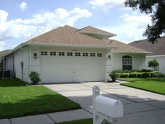 2nd image of 10257 Oasis Palm Dr