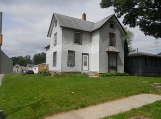 301 16th Ave, Sterling, IL 61081