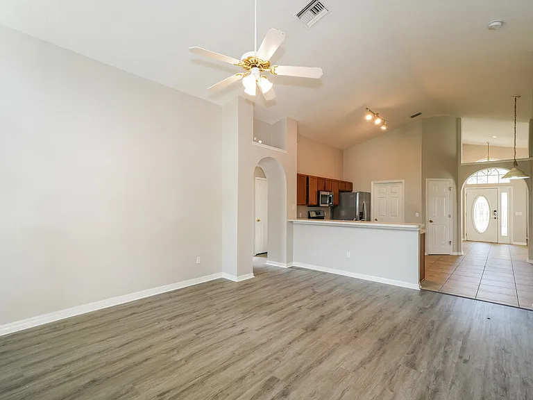8606 Baneberry Ct — Photo 9