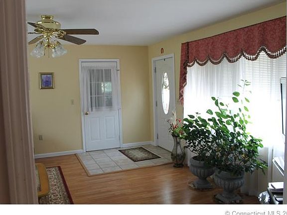 Family room off the kithchen
