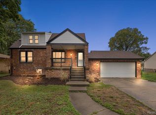 14751 Cavell St, Livonia, MI 48154