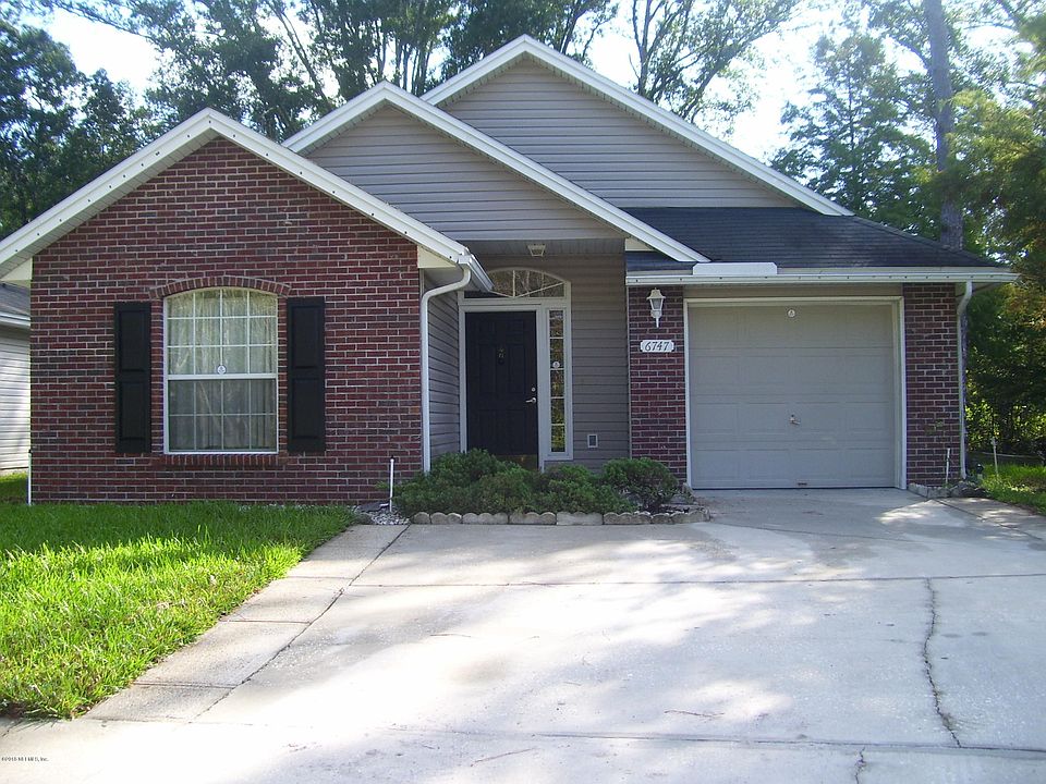 1st image of 6747 Morse Glen Ln
