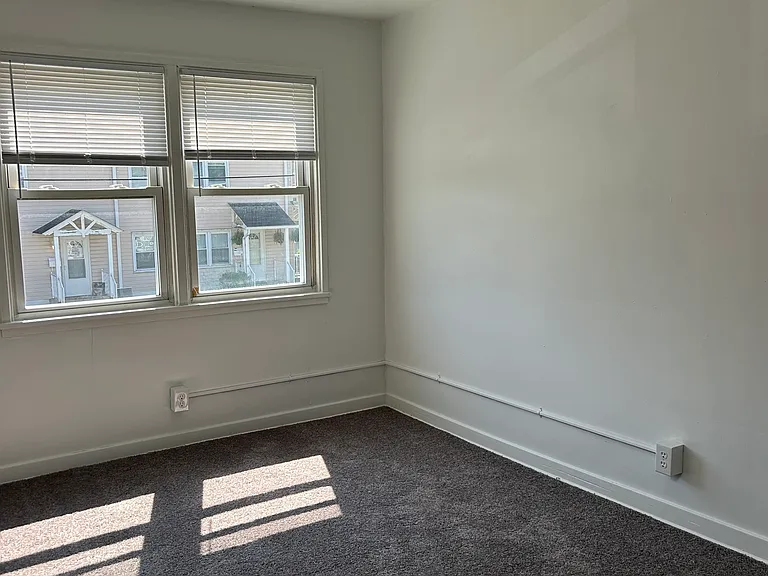 100-26D Midland Hts — Photo 8