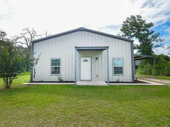 24719 Roscommon, Hempstead, TX 77445