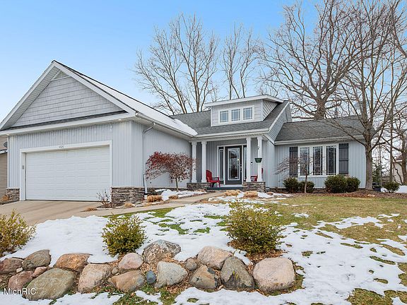 2nd image of 4026 Timberland Dr SE