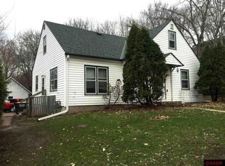618 W Myrtle St, Saint Peter, MN 56082