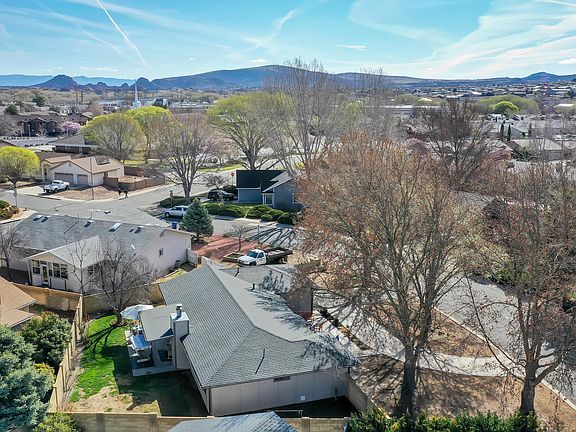5th image of 3221 Marigold Dr